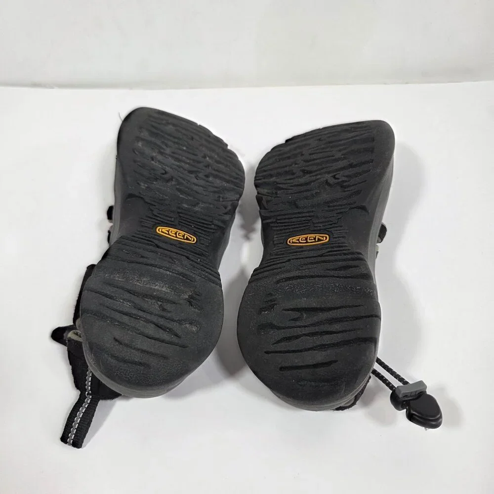 Keen NP H2 Hiking Shoes Water Sandals Kids Outdoor Black Size 8 Youth Closed Toe